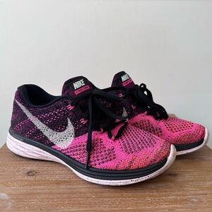 Nike | Pink and Black Flyknit Lunar 3 Running Shoes